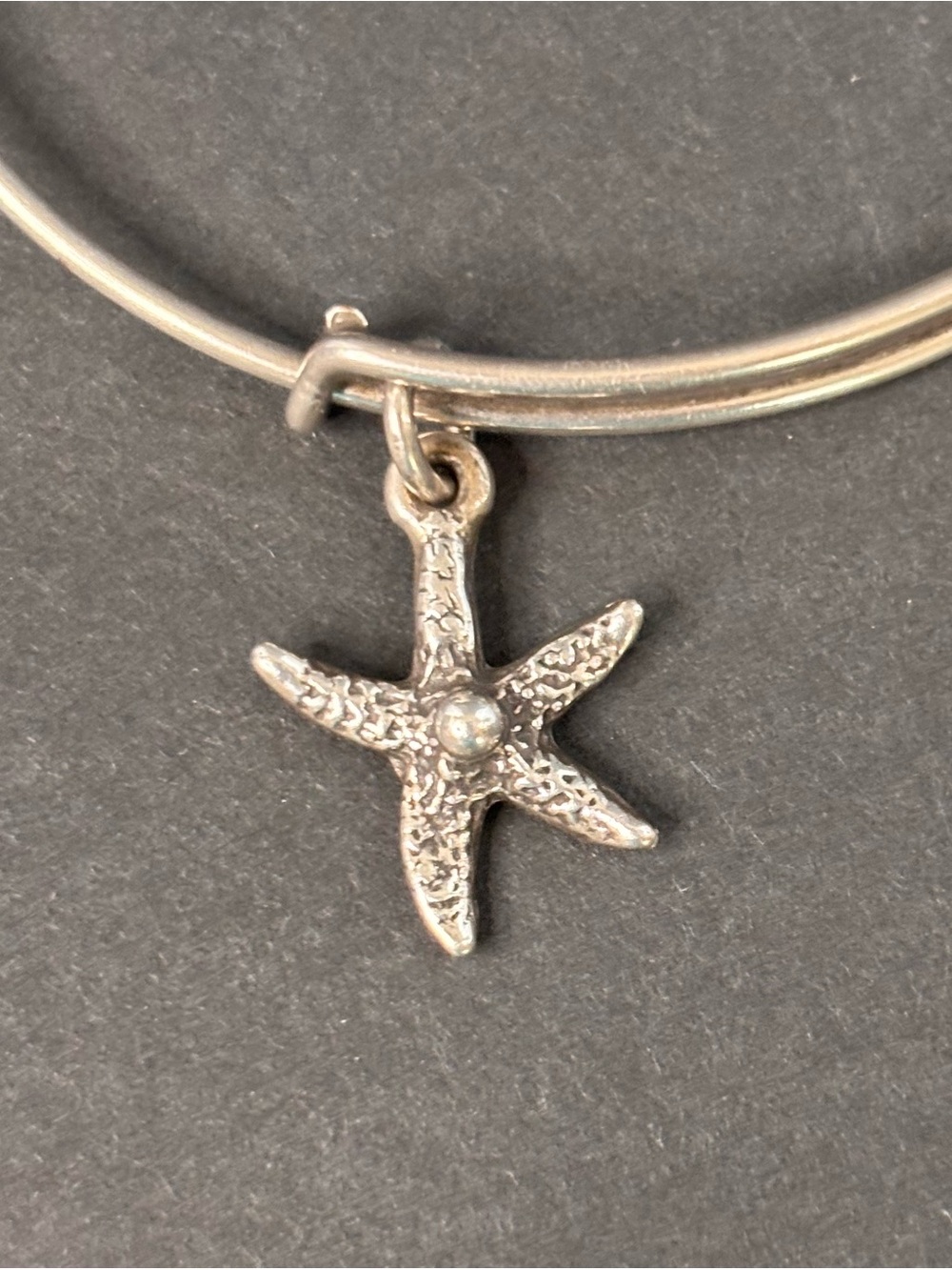 Alex & Ani Silver " Starfish " Beach Charm Bangle Bracelet Metal - Picture 2 of 7